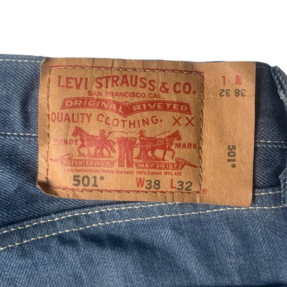 LEVI'S Original 501 Button Fly Mid-Wash Jeans - Picture 7 of 13